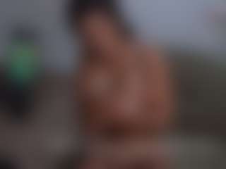 TheWolfeDen's Live Sex Cam Show