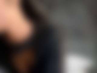TheWolfeDen's Live Sex Cam Show