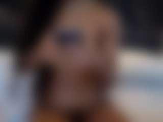 TheWolfeDen's Live Sex Cam Show