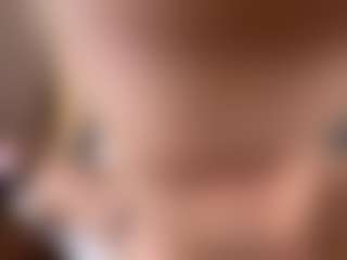TheWolfeDen's Live Sex Cam Show