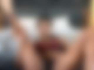 TheWolfeDen's Live Sex Cam Show