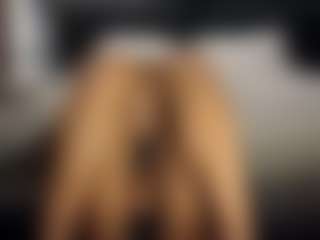 TheWolfeDen's Live Sex Cam Show