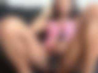 TheWolfeDen's Live Sex Cam Show