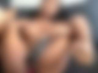TheWolfeDen's Live Sex Cam Show