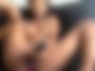 TheWolfeDen's Live Sex Cam Show