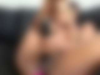 TheWolfeDen's Live Sex Cam Show