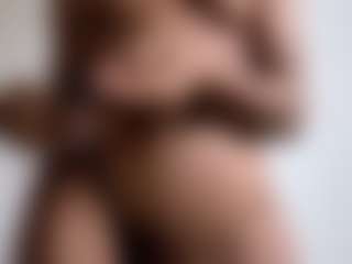 TheWolfeDen's Live Sex Cam Show