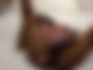 TheWolfeDen's Live Sex Cam Show