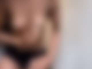TheWolfeDen's Live Sex Cam Show