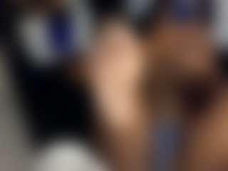 TheWolfeDen's Live Sex Cam Show