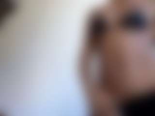 TheWolfeDen's Live Sex Cam Show