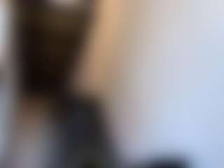 TheWolfeDen's Live Sex Cam Show
