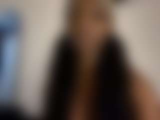 TheWolfeDen's Live Sex Cam Show
