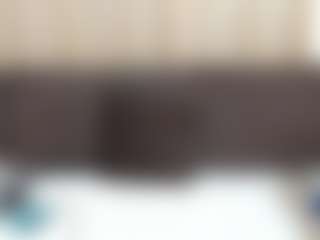 Live cam show with Sophiestique - Chubby on SmokeAndPoke