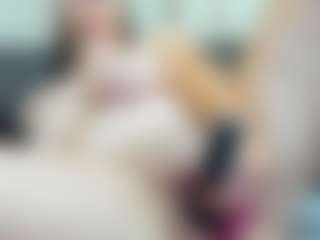 Live cam show with Sophiestique - Blue Eyes on Camsoda
