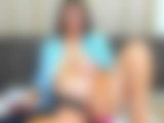 Live cam show with Sophiestique - Brown Hair on studioflirtlive.com