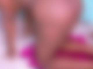 Live cam show with choco-dessert - Black Young Adult on AdultVida.com