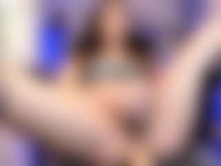 Live cam show with SaraCabali - Brown Hair on Stripli.com