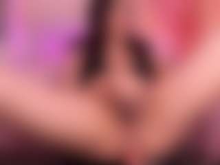 Live cam show with SaraCabali - Blonde Hair on Camsoda