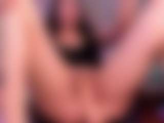 Live cam show with SaraCabali - Smoking on AdultVida.com