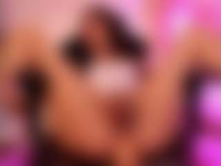 Live cam show with SaraCabali - Brown Hair on CamSextacy