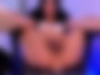 Live cam show with SaraCabali - Blonde Hair on googirlz
