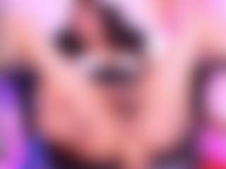 Live-camshow met SaraCabali - Drinking op Camsoda