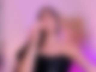 Live cam show with SaraCabali - Spank on CamClone