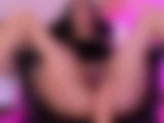 Live cam show with SaraCabali - Teen (18+) on Camsoda
