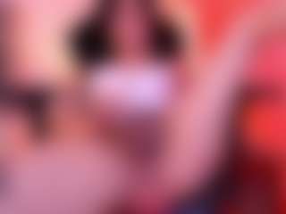 Live cam show with SaraCabali - Blonde Hair on Camsoda