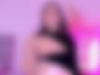 Live cam show with SaraCabali - Smoking on nudelive.tv