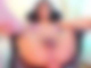 Live cam show with SaraCabali - Teen (18+) on dropp.cam