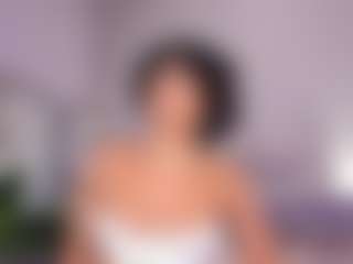 Live cam show with Ambra Cohelo - Genital Piercings on StripNow