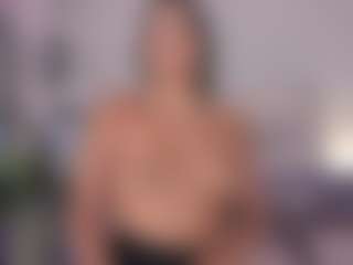 Live cam show with Ambra Cohelo - Genital Piercings on eurowanks.com