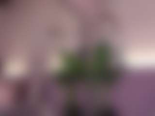 Live cam show with Ambra Cohelo - Bedroom Ebony on Camsoda