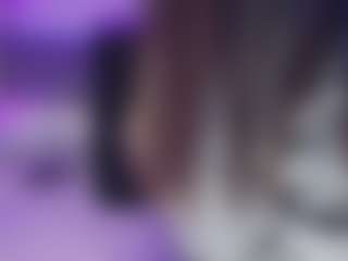 Live cam show with Emma - Nipple Piercings on Fapmatic.com