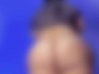 Live cam show with Emma - Colombia on xxxlivecams.org