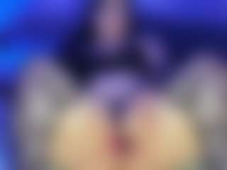 Live cam show with Emma - Foot Fetish on Dolls Live
