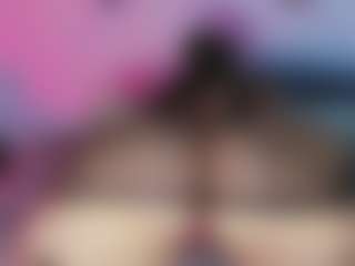 Live cam show with Emma - Ass Bouncing on Camsoda