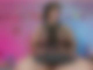 Live cam show with Emma - Hairy Pussy Toys on livesuperchat.net