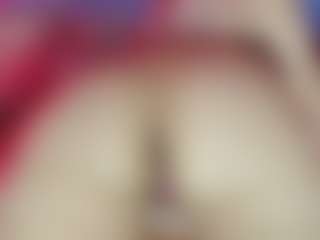 Live cam show with Emma - Geek on Camsoda
