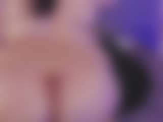Live cam show with Emma - Latina MILF on Chatstar | colombia
