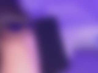Live cam show with Emma - Colombia MILF on Gym Cam Girls