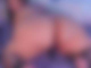 Live cam show with Emma - Big Tits Dildo on Soda Cam
