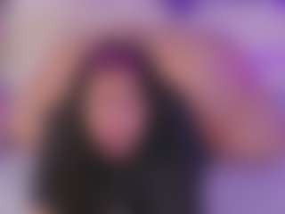 Live cam show with Emma - Hairy Pussy on livesuperchat.net
