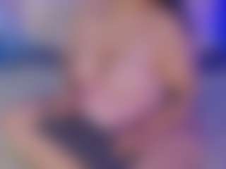 Live cam show with Emma - Smoking on fapnchat