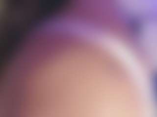Live cam show with Emma - Hairy Pussy MILF on instabang