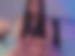 Emma MILF webcam performer live streaming