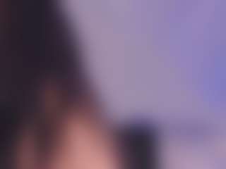 Live cam show with Emma - Colombia on Camsoda