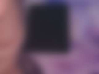 Emma MILF webcam performer live streaming
